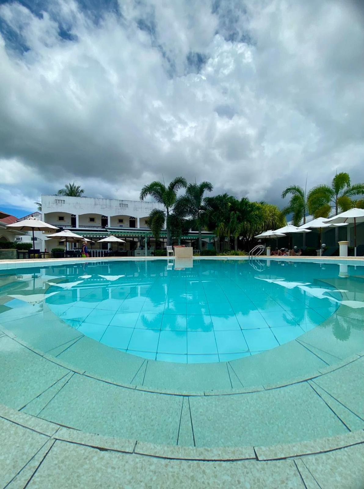 Panglao Regents Park Resort מראה חיצוני תמונה