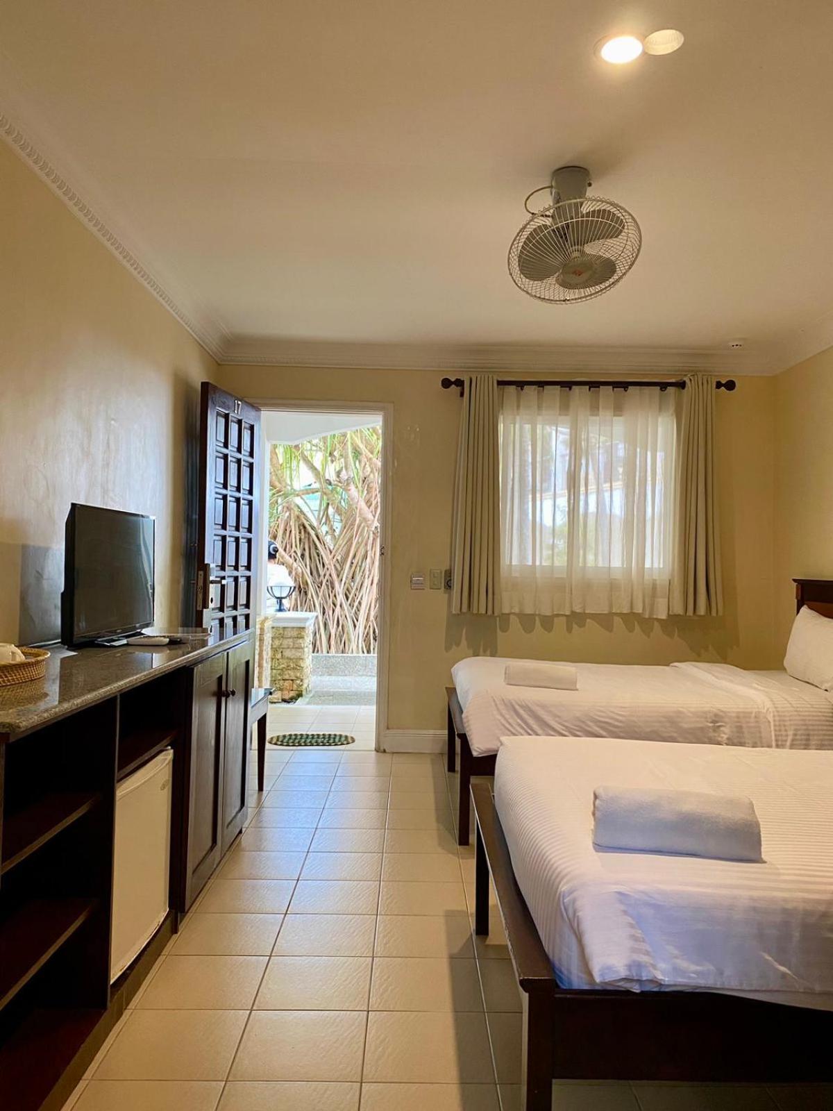 Panglao Regents Park Resort מראה חיצוני תמונה