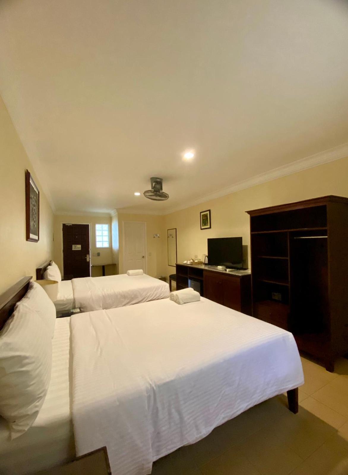Panglao Regents Park Resort מראה חיצוני תמונה