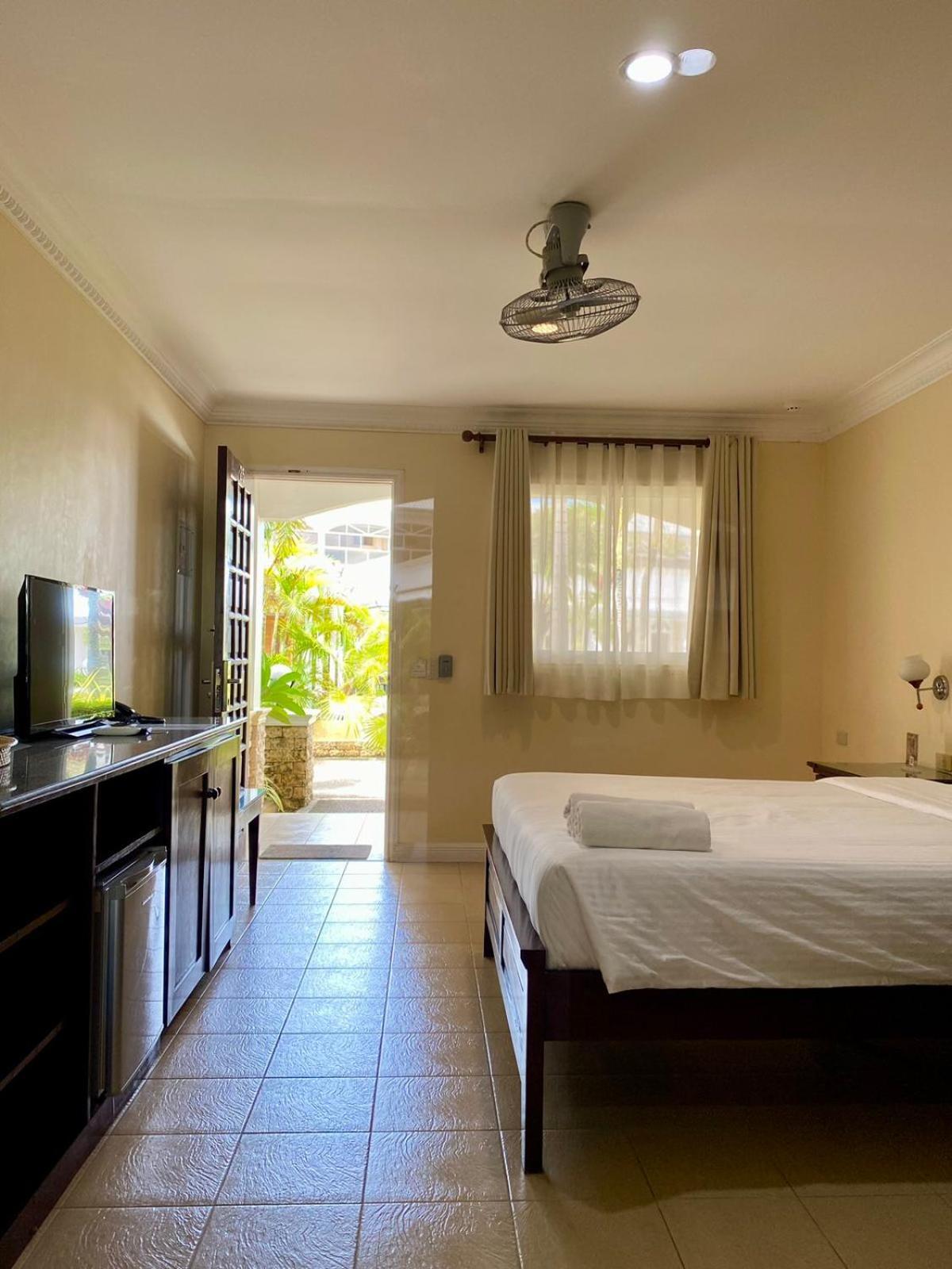 Panglao Regents Park Resort מראה חיצוני תמונה