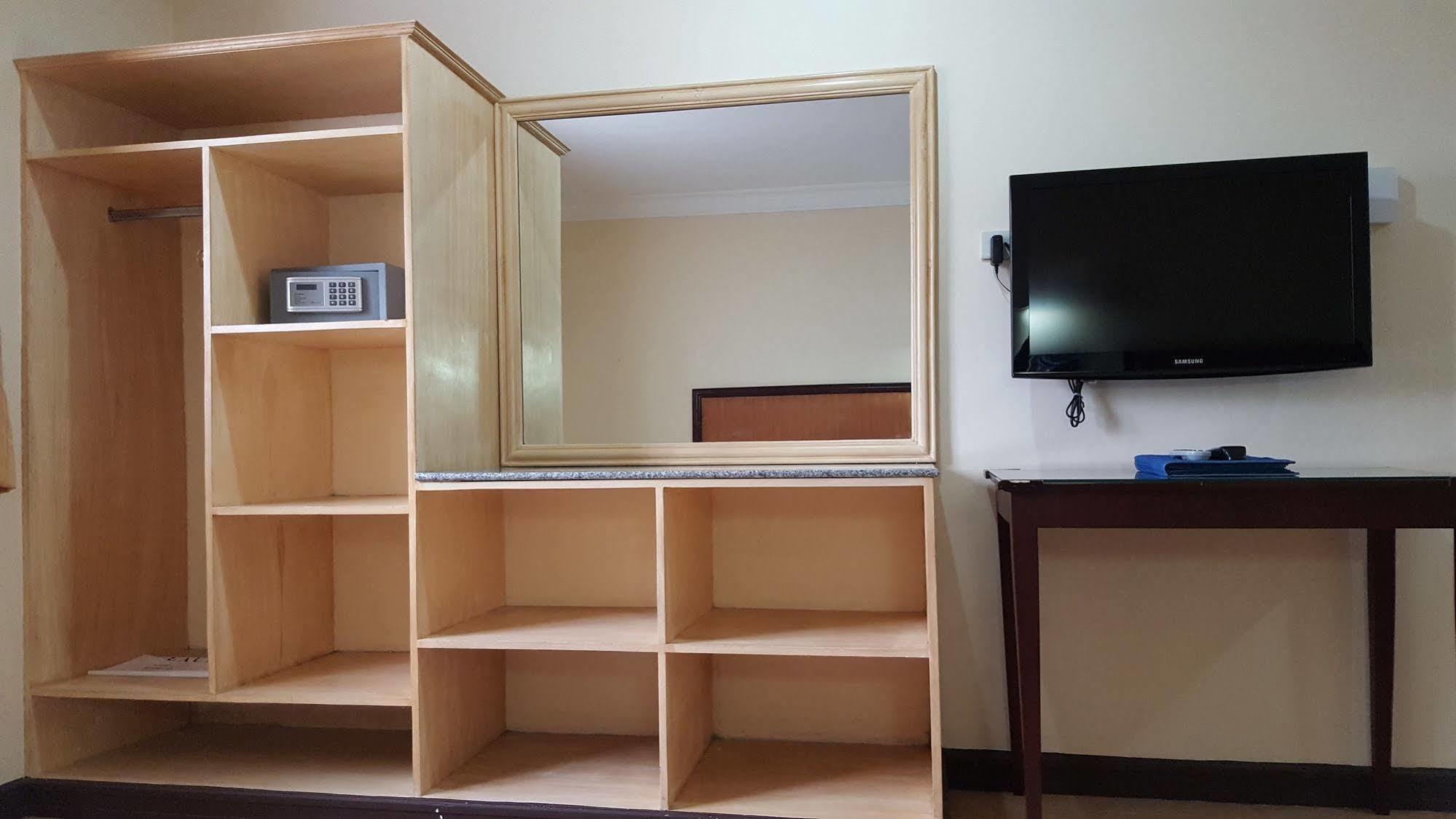 Panglao Regents Park Resort מראה חיצוני תמונה