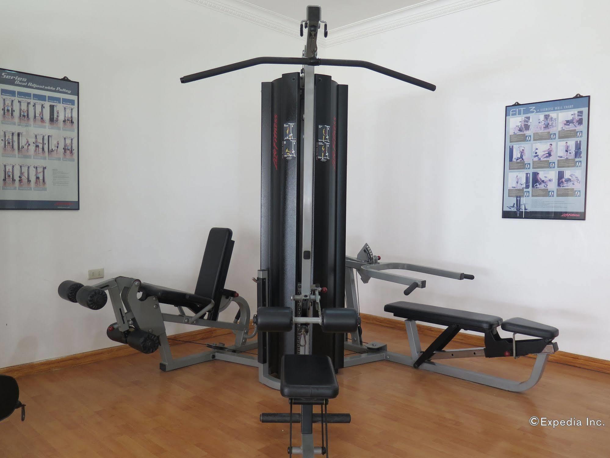 Panglao Regents Park Resort מראה חיצוני תמונה