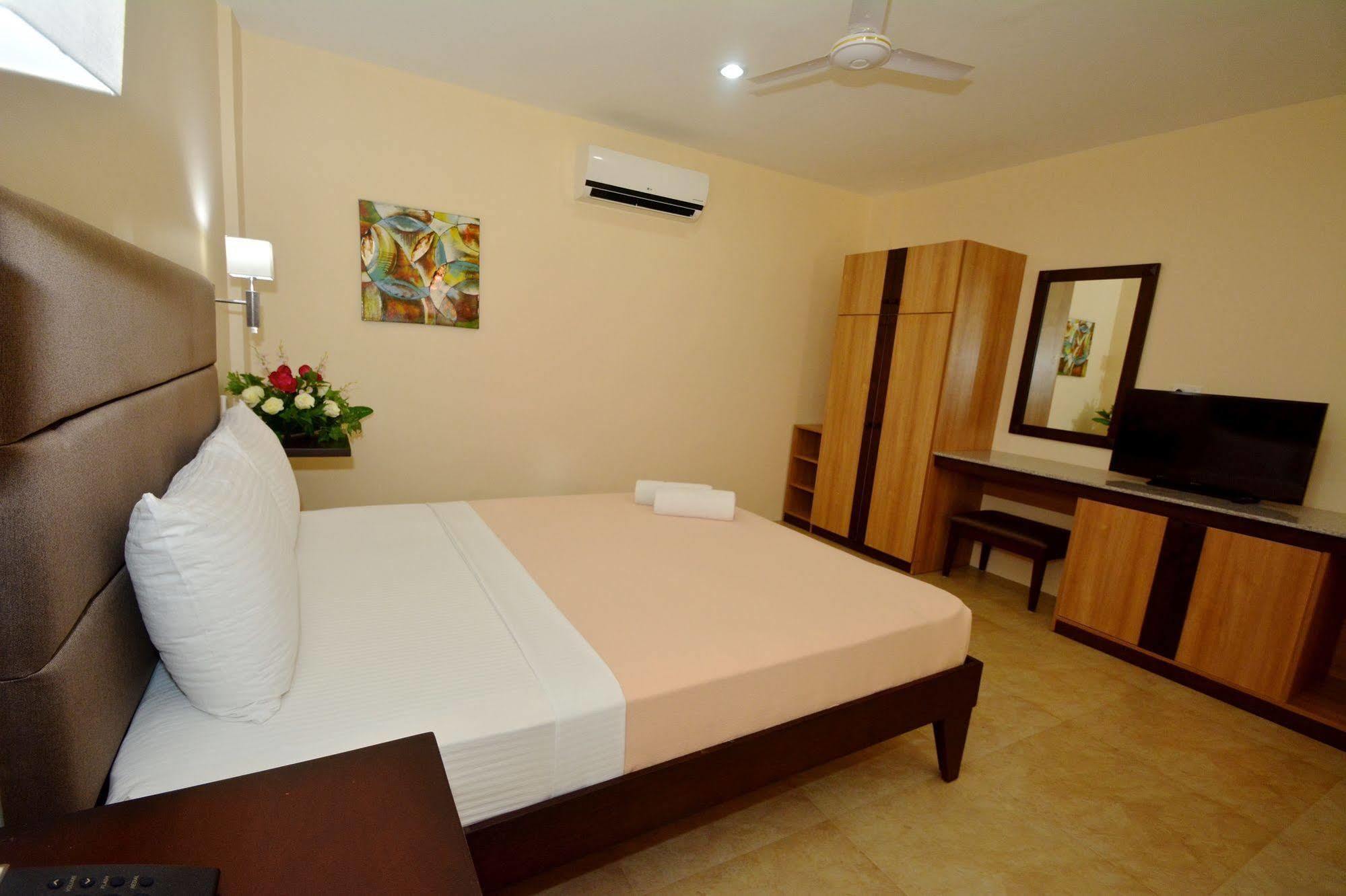 Panglao Regents Park Resort מראה חיצוני תמונה